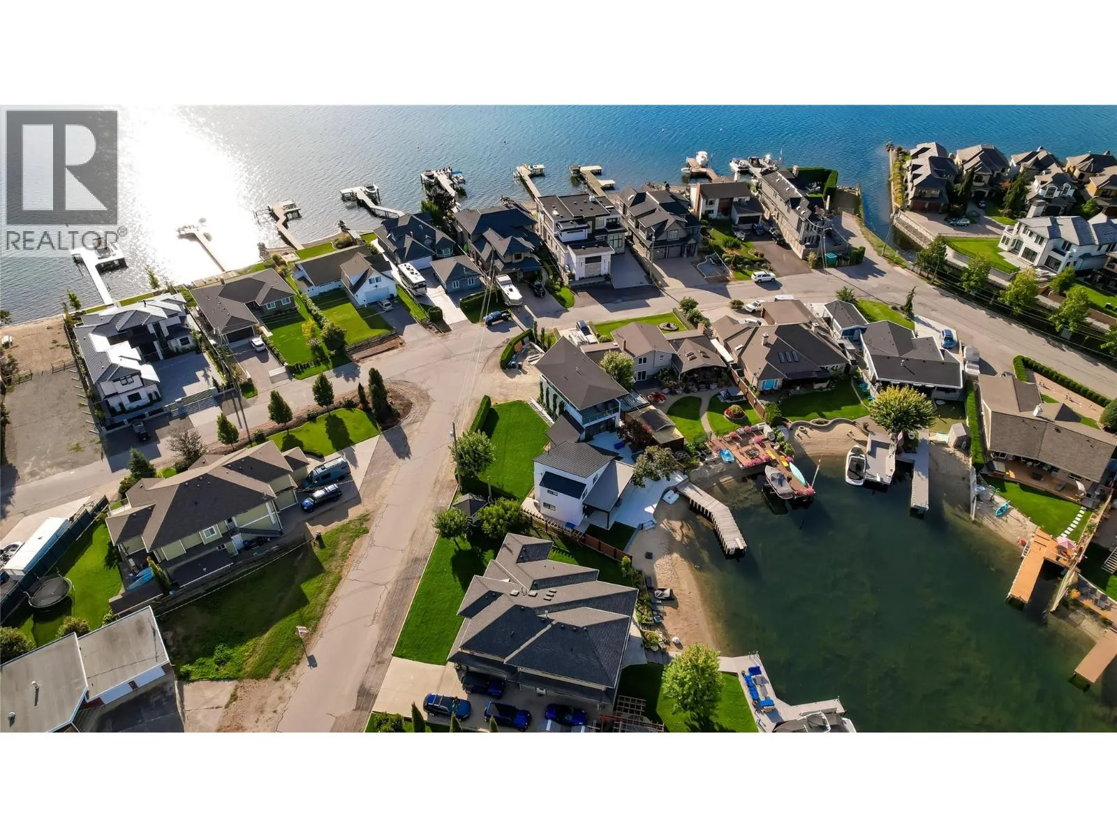 House for rent: 1350 Green Bay Road, West Kelowna, British Columbia V4T 2B6