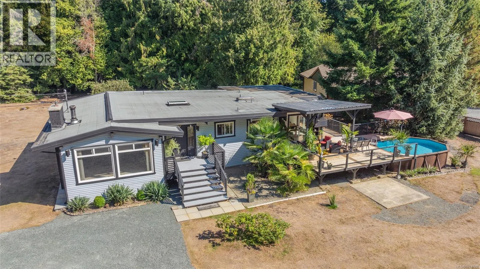 House for rent: 1353 Englishman River Rd, Errington, British Columbia V0R 1V0