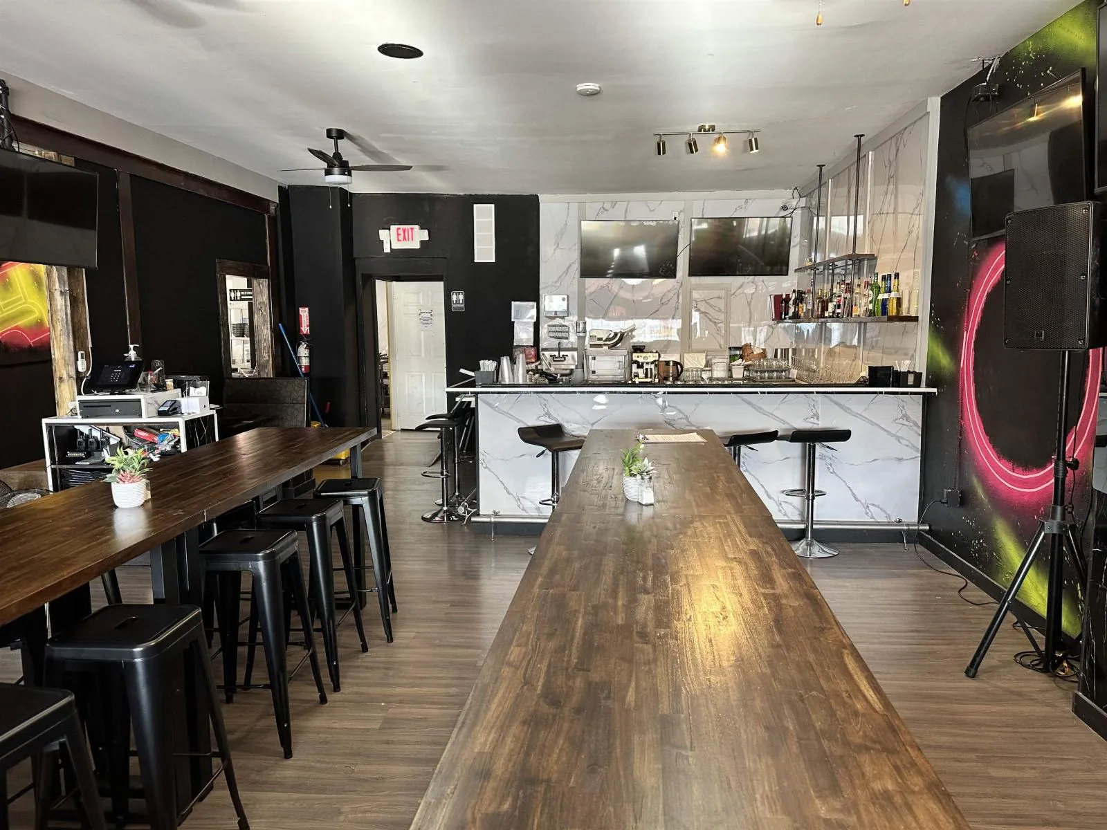 13565 King George Boulevard, Surrey, British Columbia V3T 2V1