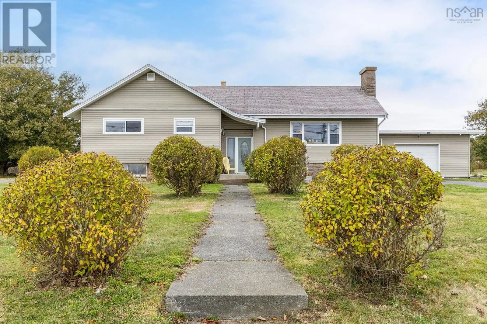 House for rent: 1358 Hwy 1, Church Point, Nova Scotia B0W 1M0