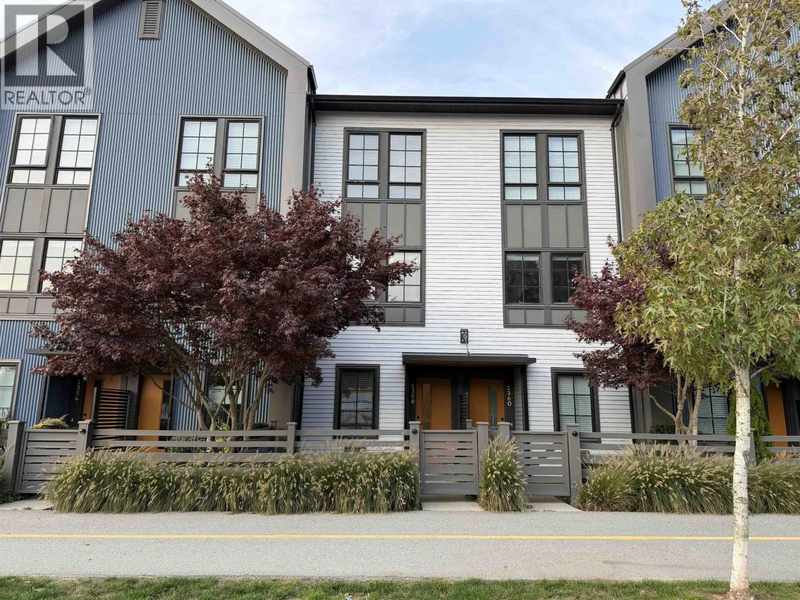 Row / Townhouse for rent: 1358 Peakside Place, Squamish, British Columbia V8B 1A8