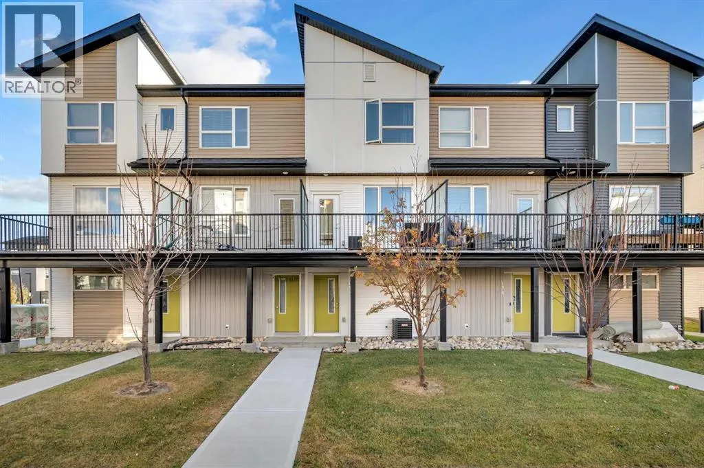 Row / Townhouse for rent: 136, 301 Redstone Boulevard Ne, Calgary, Alberta T3N 1V7