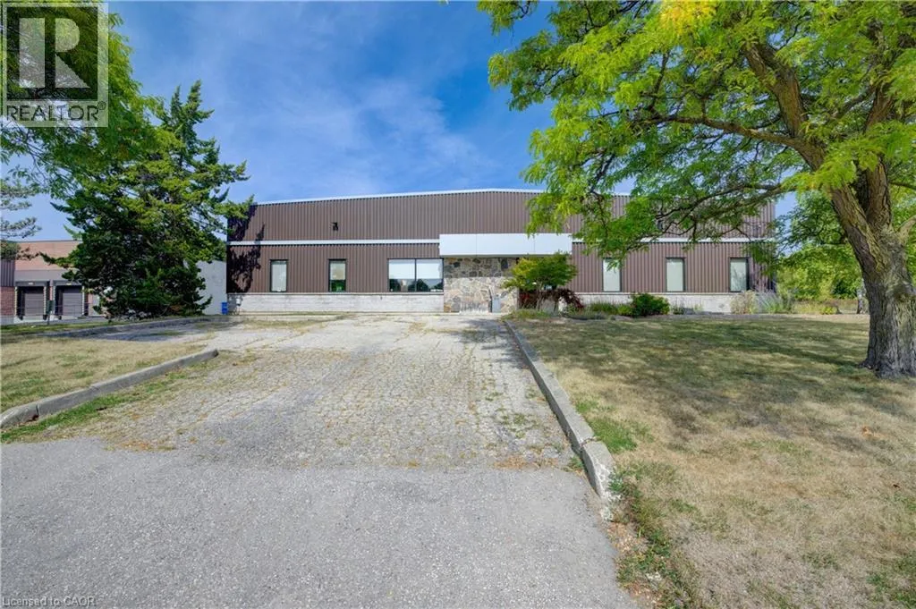 136 Dearborn Place, Waterloo, Ontario N2J 4N5