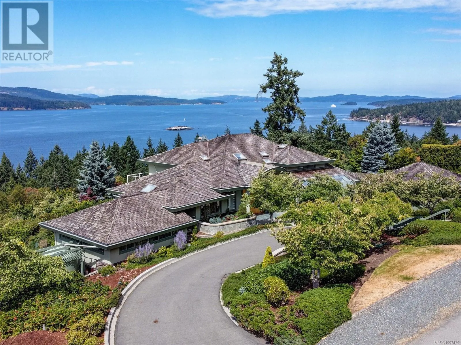 House for rent: 1360 Cloake Hill Rd, North Saanich, British Columbia V9L 5K3