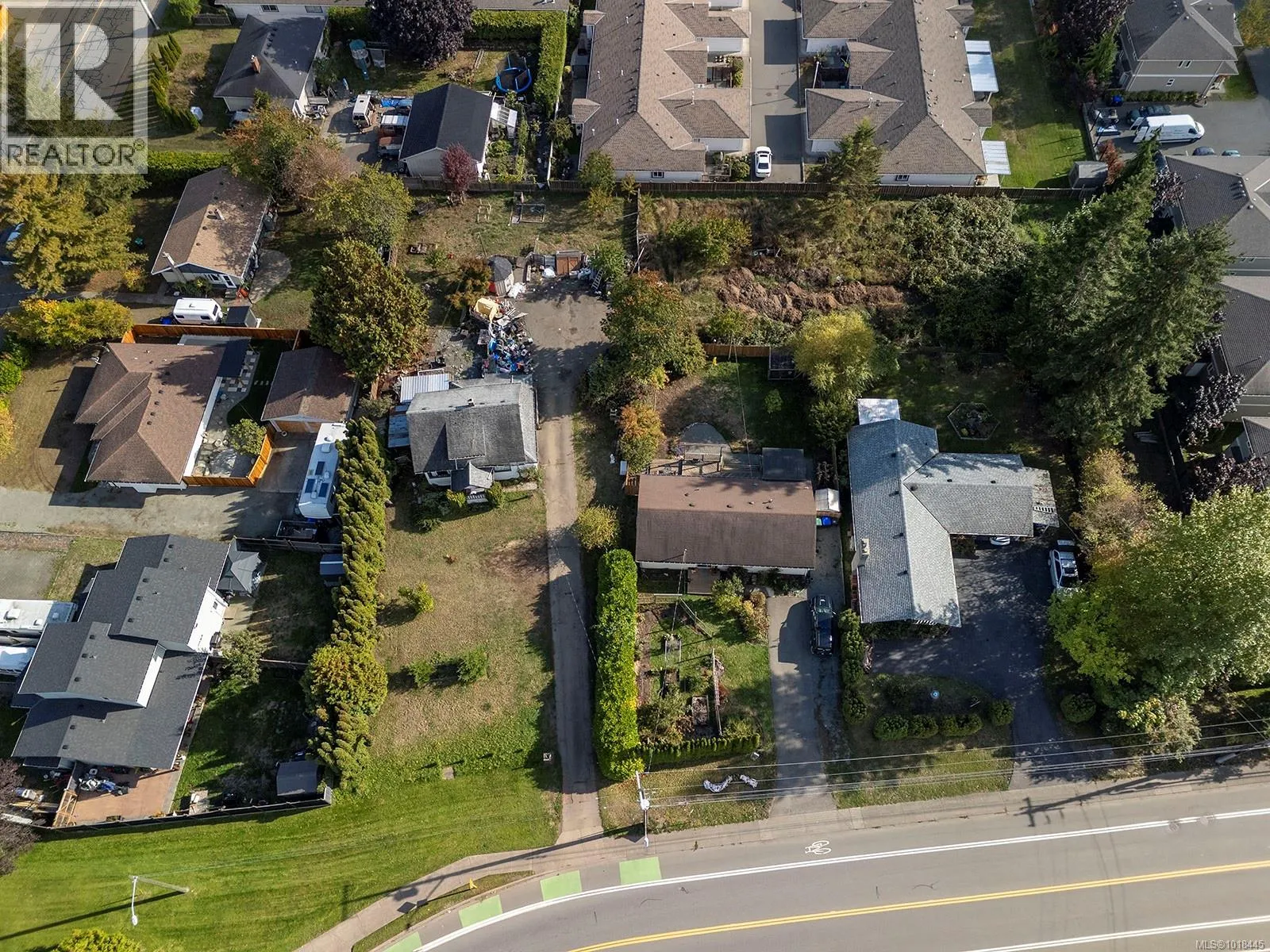 1360 Cumberland Rd, Courtenay, British Columbia V9N 2E9