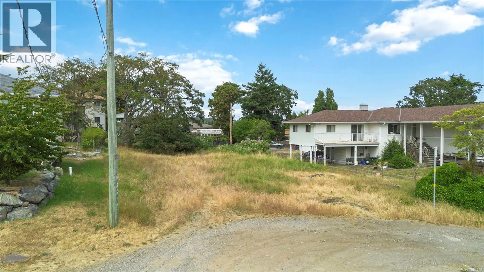 1360 Vista Hts, Victoria, British Columbia V8T 2J3