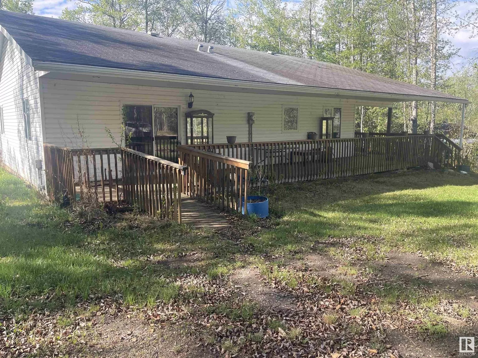 House for rent: 137 63303 Hwy 867, Rural Lac La Biche County, Alberta T9E 5M1