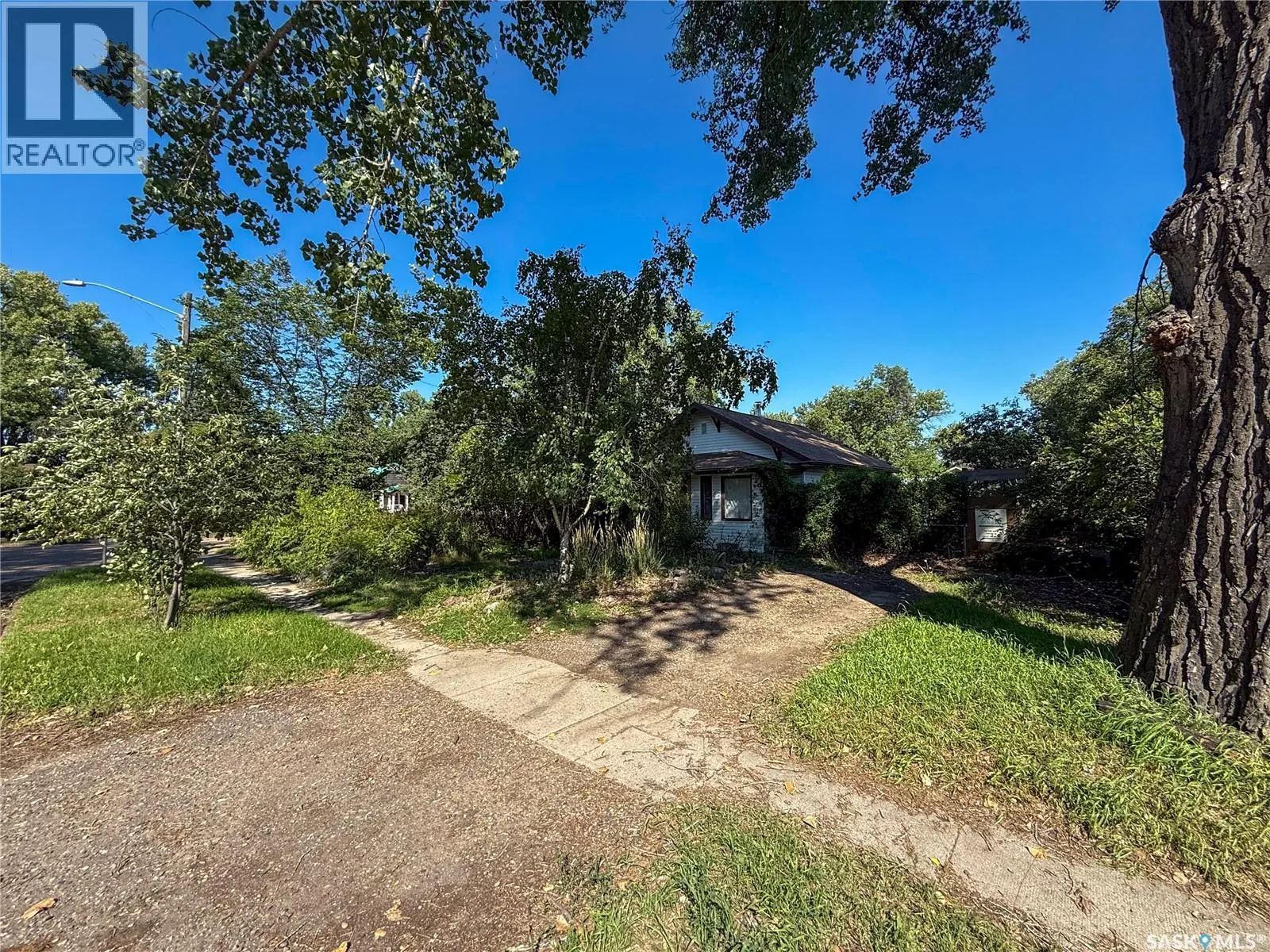 House for rent: 137 Fir Avenue N, Eastend, Saskatchewan S0N 0T0