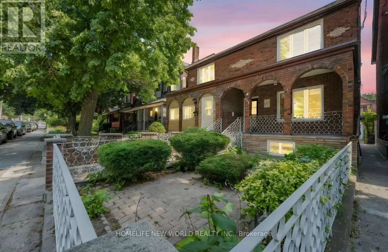 House for rent: 137 Gladstone Avenue, Toronto, Ontario M6J 3L1