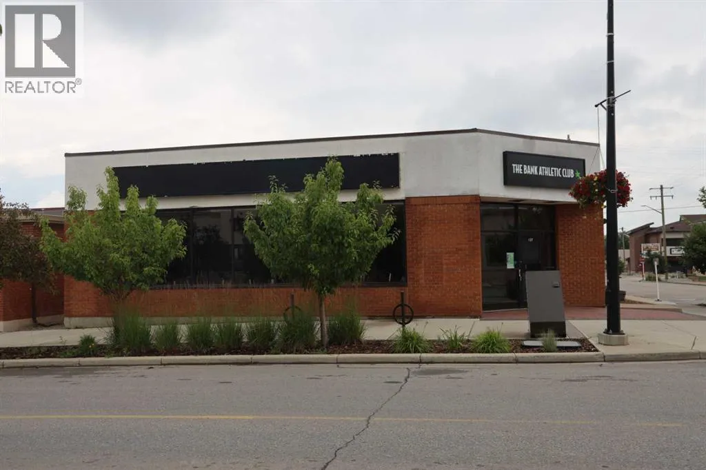 Commercial Mix for rent: 137 Second Avenue, Strathmore, Alberta T1P 1K2