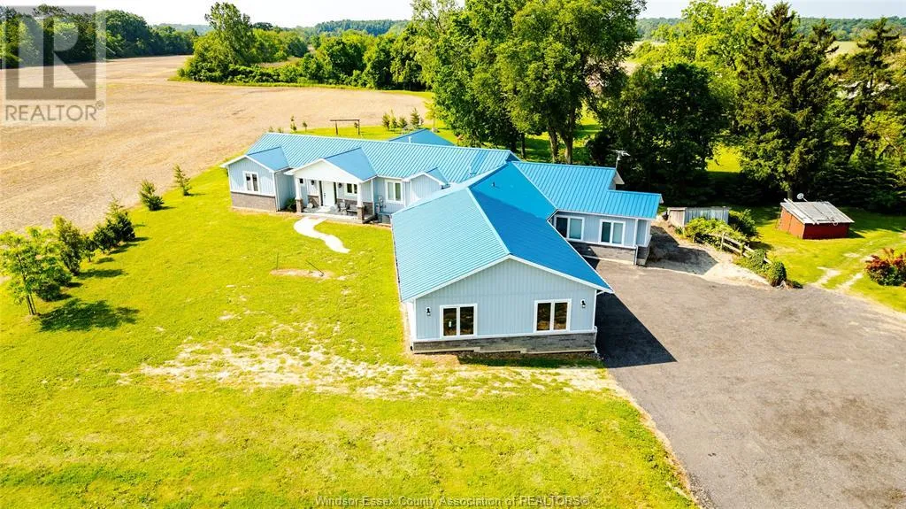 House for rent: 1377 County Rd 20, Kingsville, Ontario N9Y 2E6