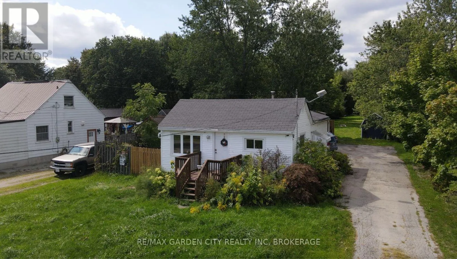 House for rent: 1377 Merrittville Highway, Thorold, Ontario L3B 4N5