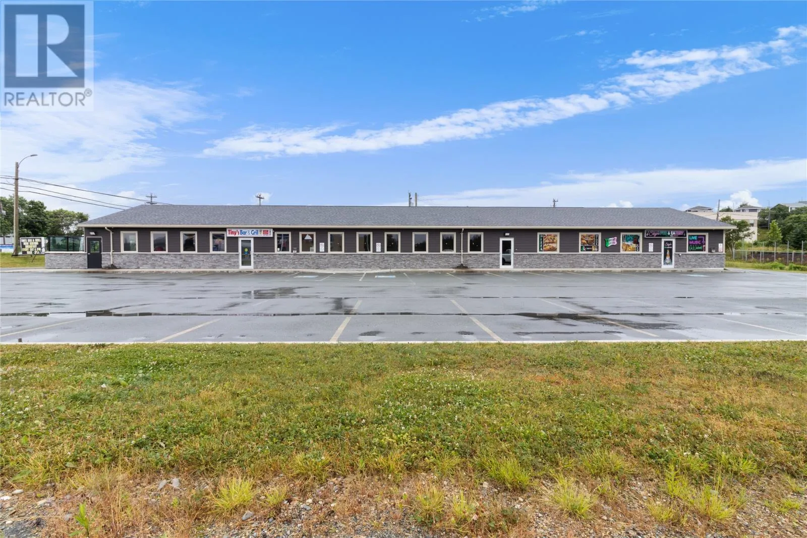 Other for rent: 1378 Topsail Road, Paradise, Newfoundland & Labrador A1L 1H7