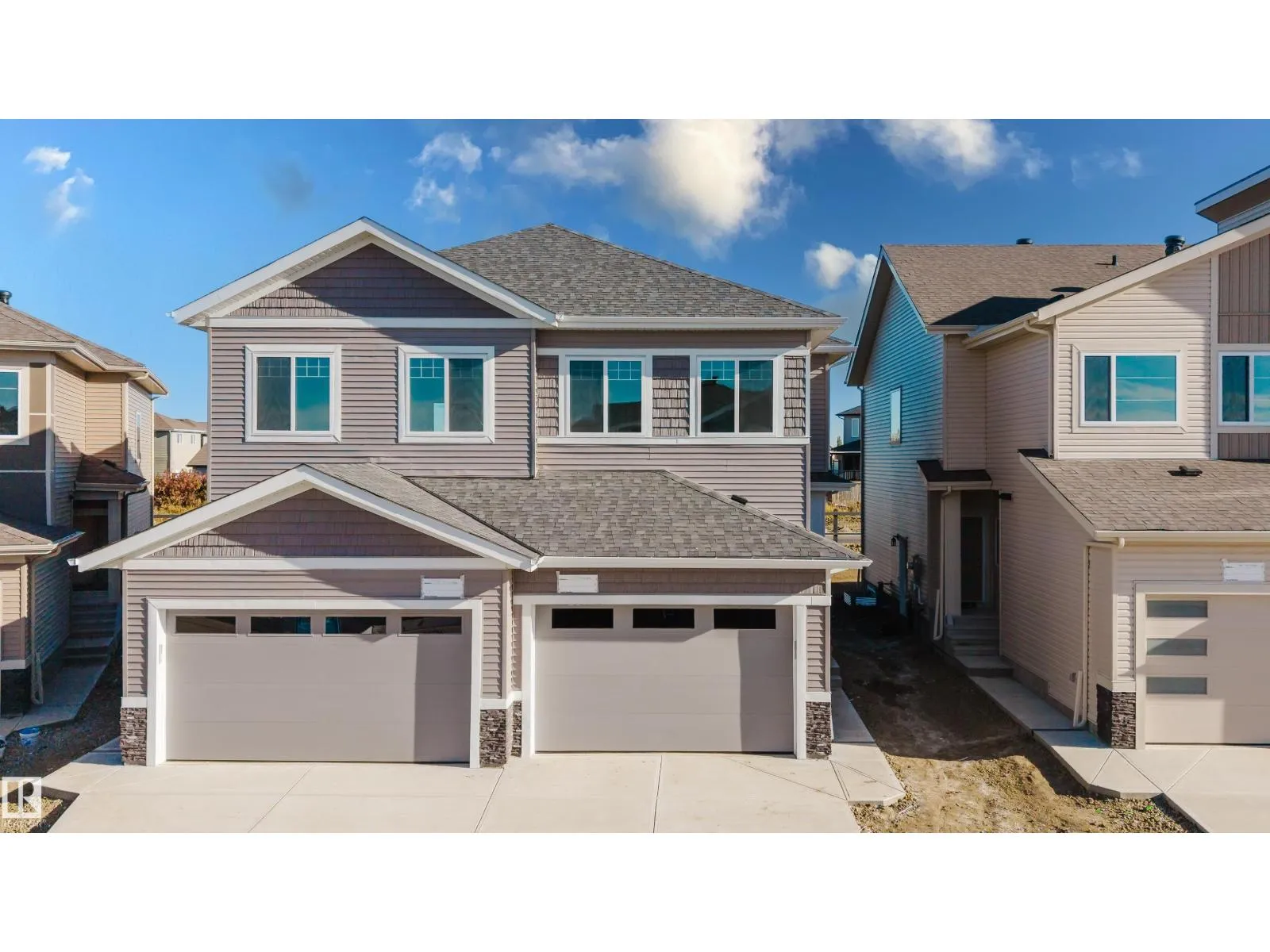 Duplex for rent: 138 Mitchell Bn, Leduc, Alberta T9E 1T5