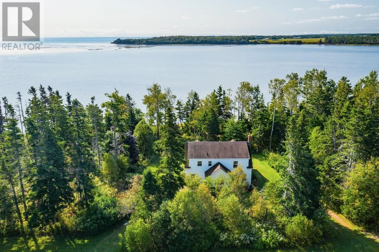 House for rent: 1383 Route 2, Rollo Bay West, Prince Edward Island C0A 2B0