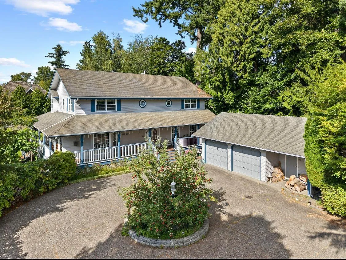 House for rent: 13849 20 Avenue, Surrey, British Columbia V4A 2A1