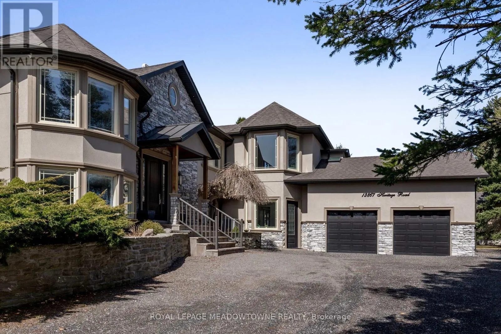 House for rent: 13867 Heritage Road, Caledon, Ontario L7C 3E9