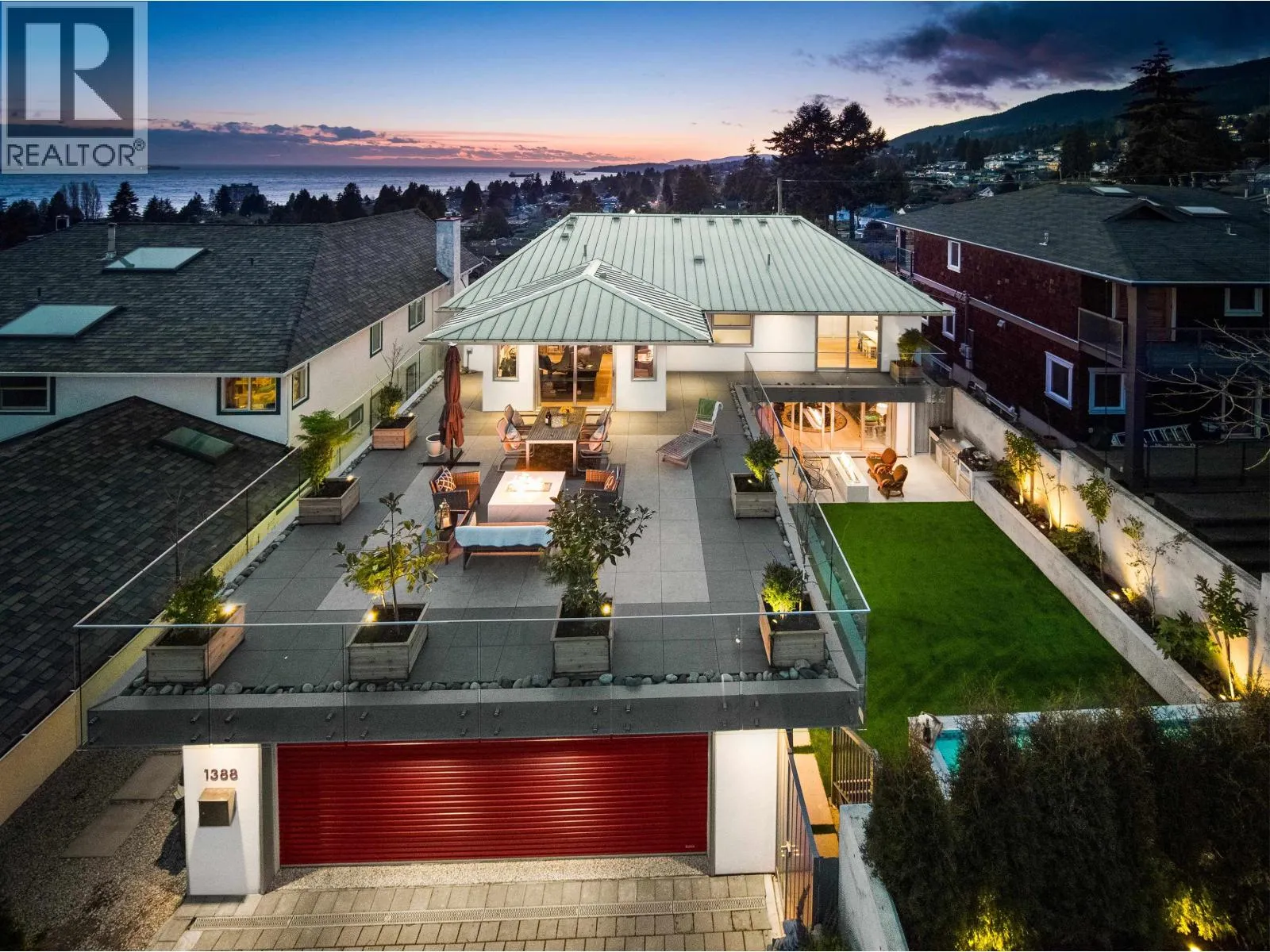 House for rent: 1388 21st Street, West Vancouver, British Columbia V7V 4B3