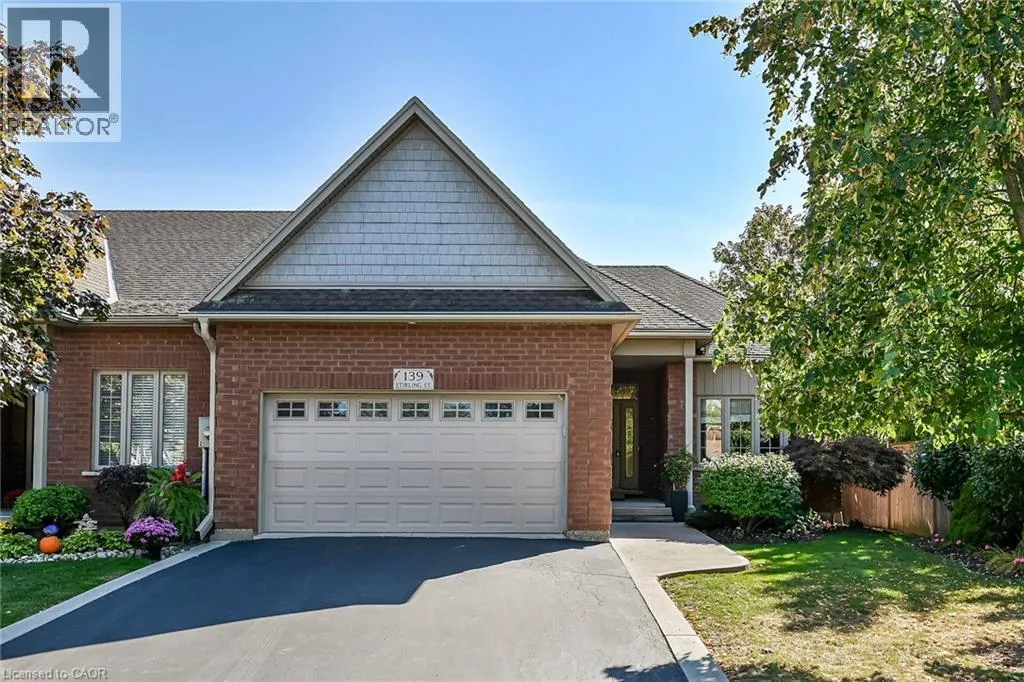 Row / Townhouse for rent: 139 Stirling Street, Caledonia, Ontario N3W 0A4