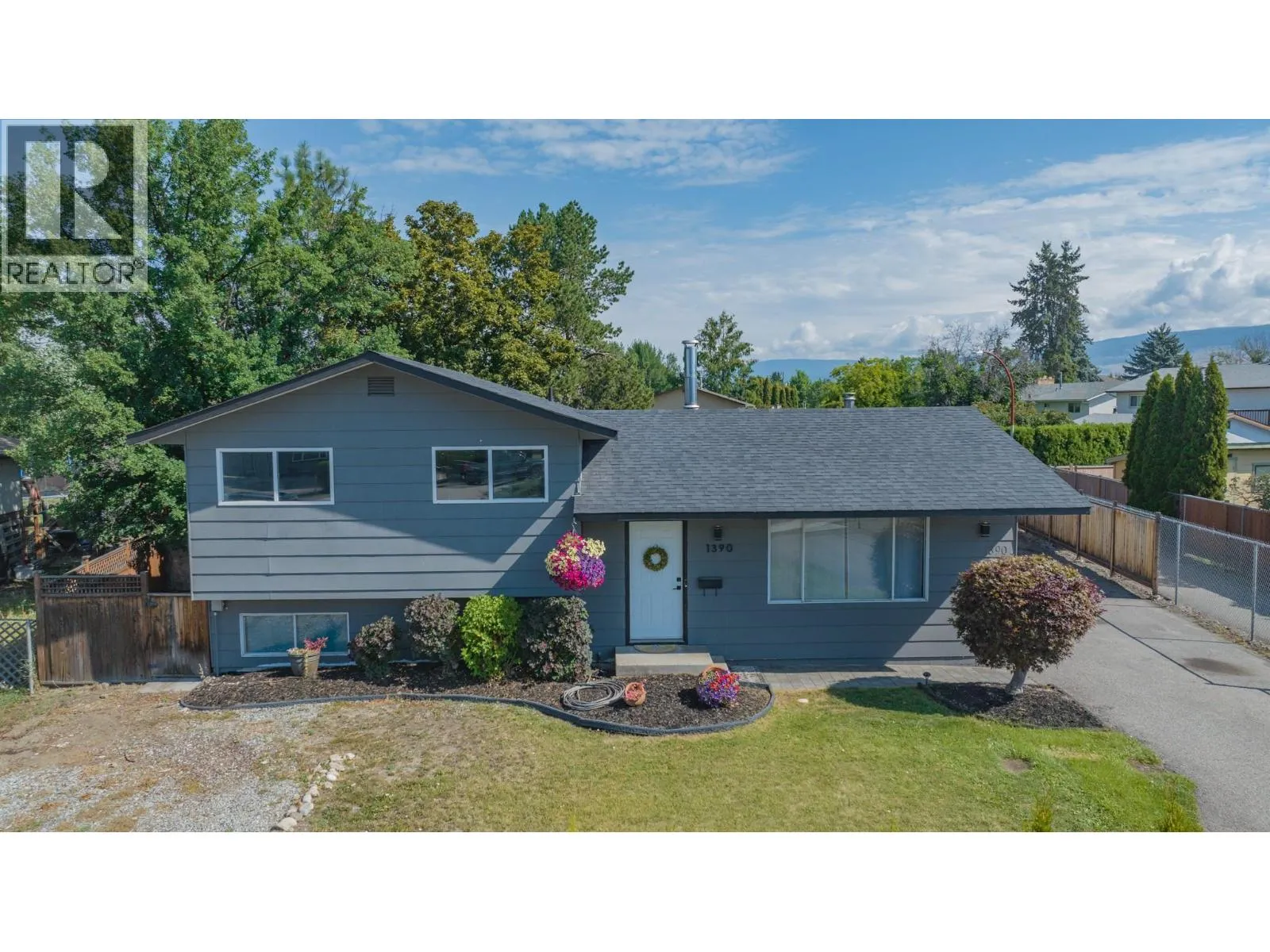 House for rent: 1390 Cornwall Road, Kelowna, British Columbia V1X 1N9