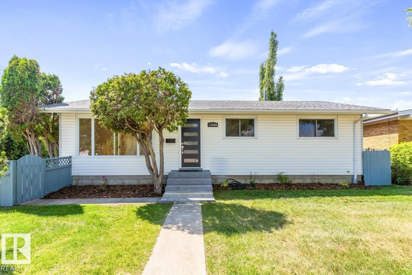 House for rent: 13908 57 St Nw, Edmonton, Alberta T5A 1M6