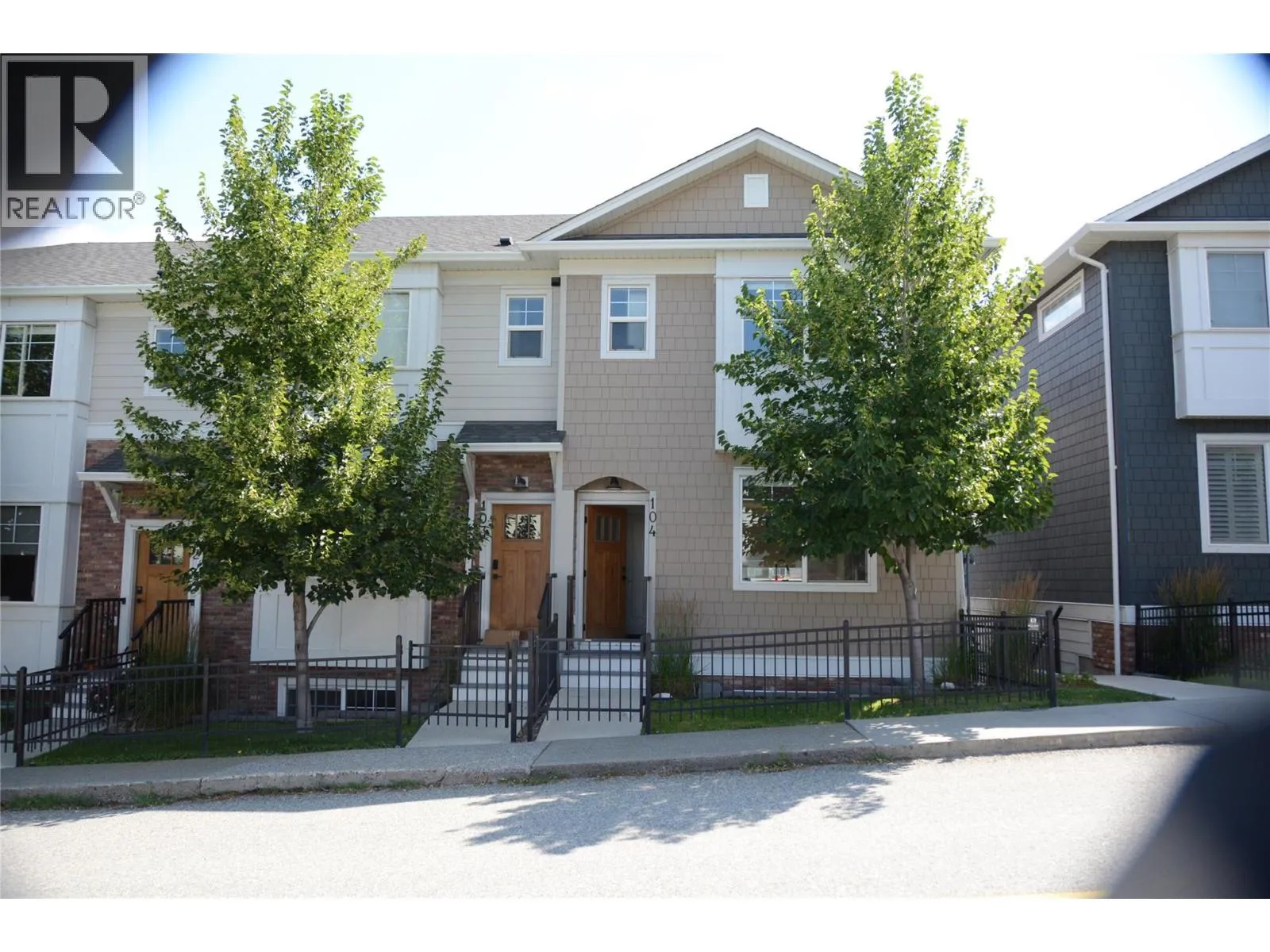 Row / Townhouse for rent: 1393 9th Avenue Unit# 104, Kamloops, British Columbia V2C 0H8