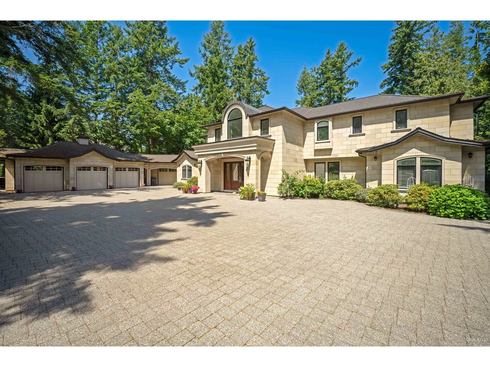 House for rent: 13939 28 Avenue, Surrey, British Columbia V4P 1T5