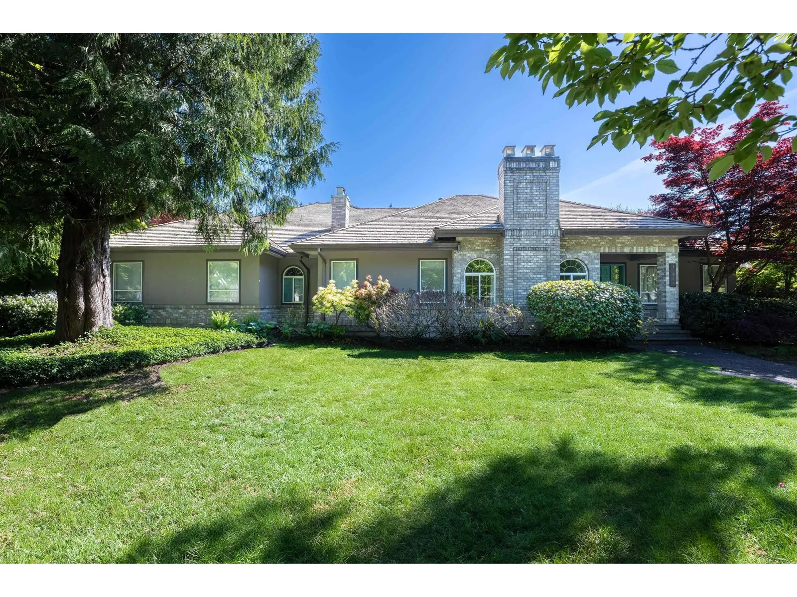 House for rent: 13966 26 Avenue, Surrey, British Columbia V4P 2L9