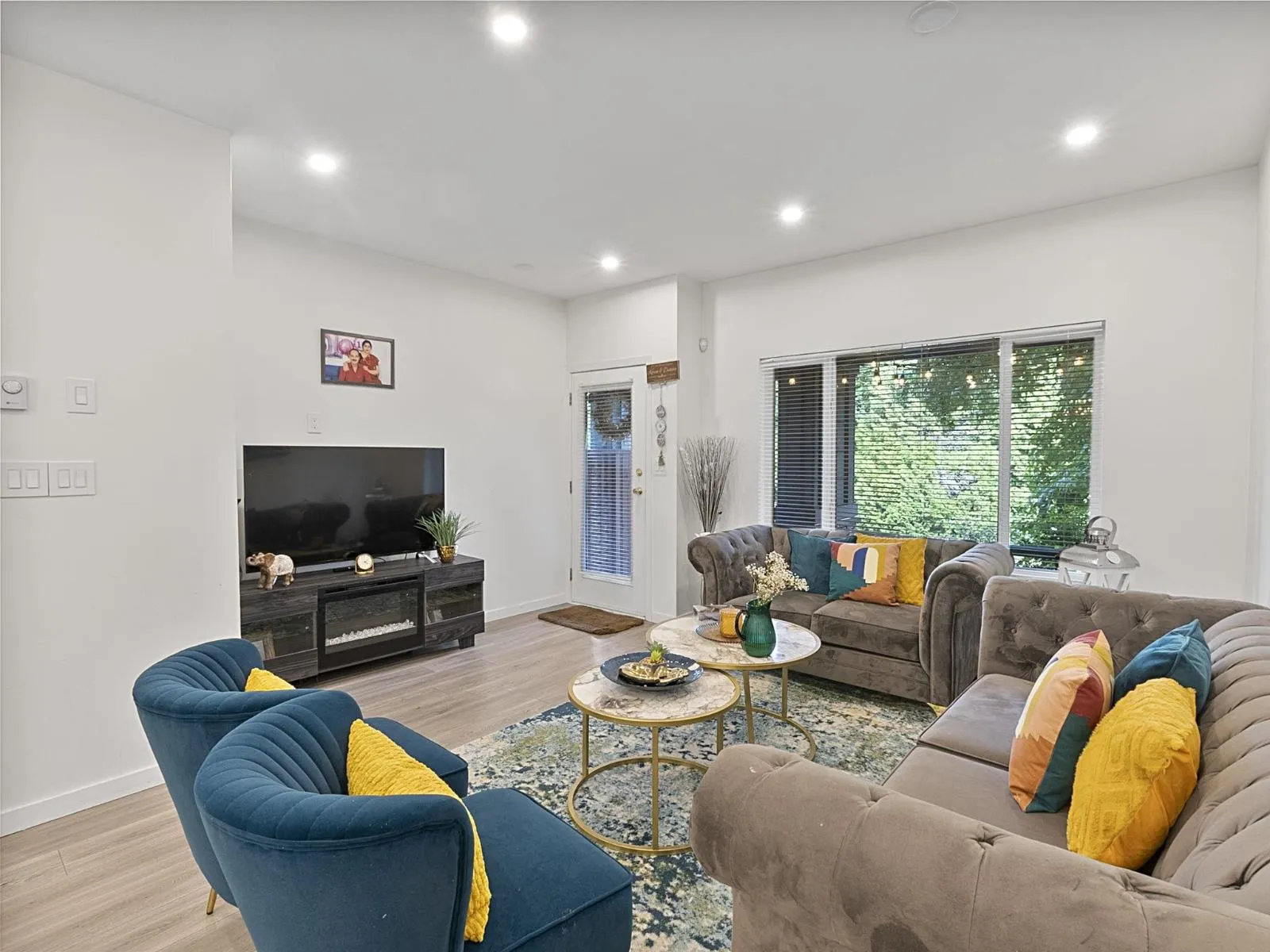 Row / Townhouse for rent: 14 18701 66 Avenue, Surrey, British Columbia V3S 4P3