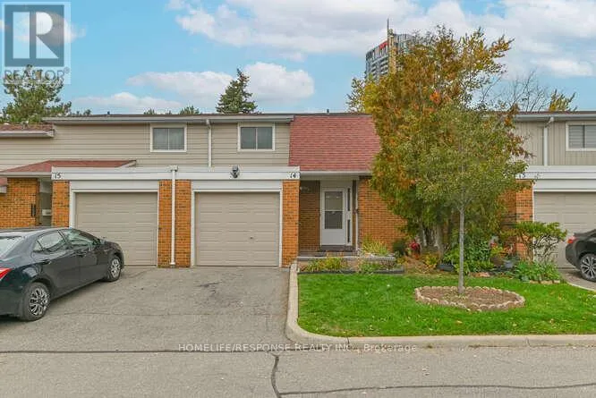 Row / Townhouse for rent: 14 - 215 Mississauga Valley Boulevard, Mississauga, Ontario L5A 1Y7