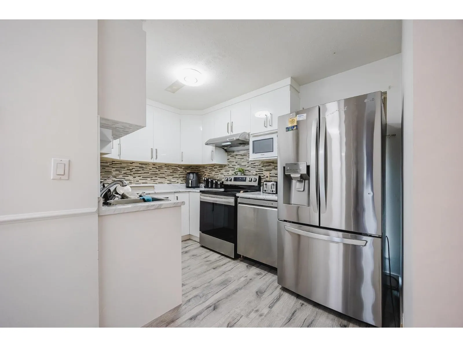 Row / Townhouse for rent: 14 3075 Trethewey Street, Abbotsford, British Columbia V2T 3R4