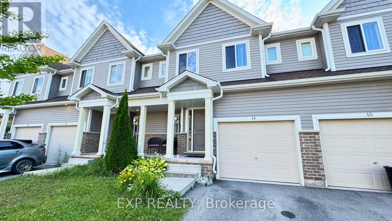 Row / Townhouse for rent: 14 - 60 Canterbury Drive, St. Catharines, Ontario L2P 0E7