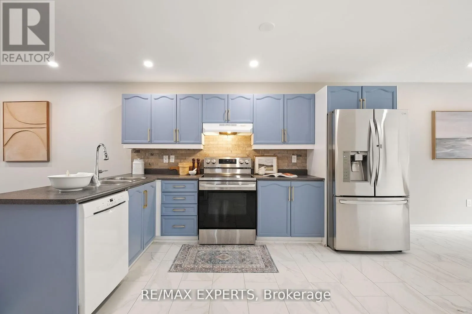 House for rent: 14 Aishford Road, Bradford West Gwillimbury, Ontario L3Z 3E3