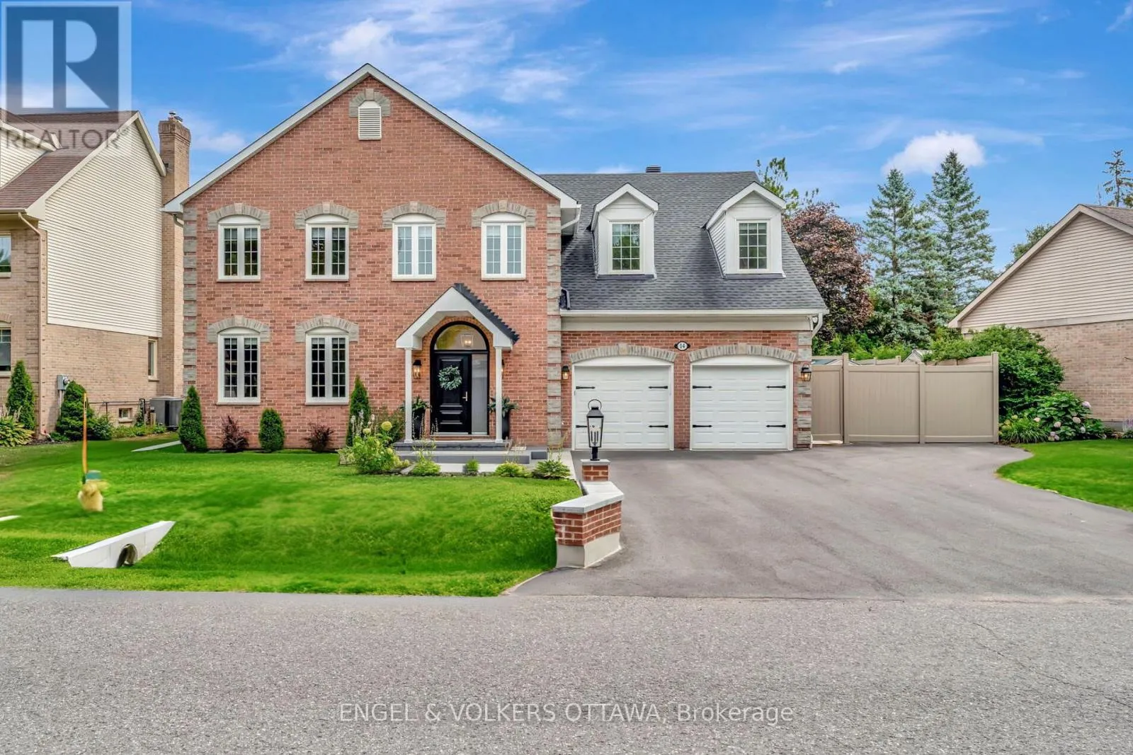 House for rent: 14 Belton Avenue, Ottawa, Ontario K2S 1G7