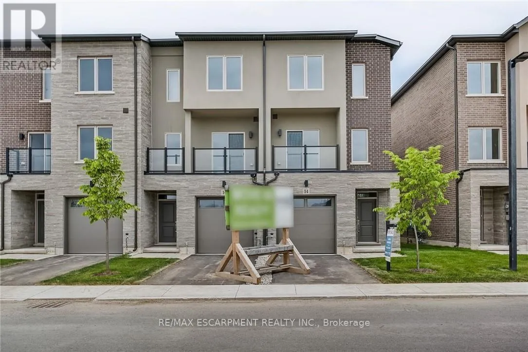 Row / Townhouse for rent: 14 Clear Valley Lane, Hamilton, Ontario L0R 1W0