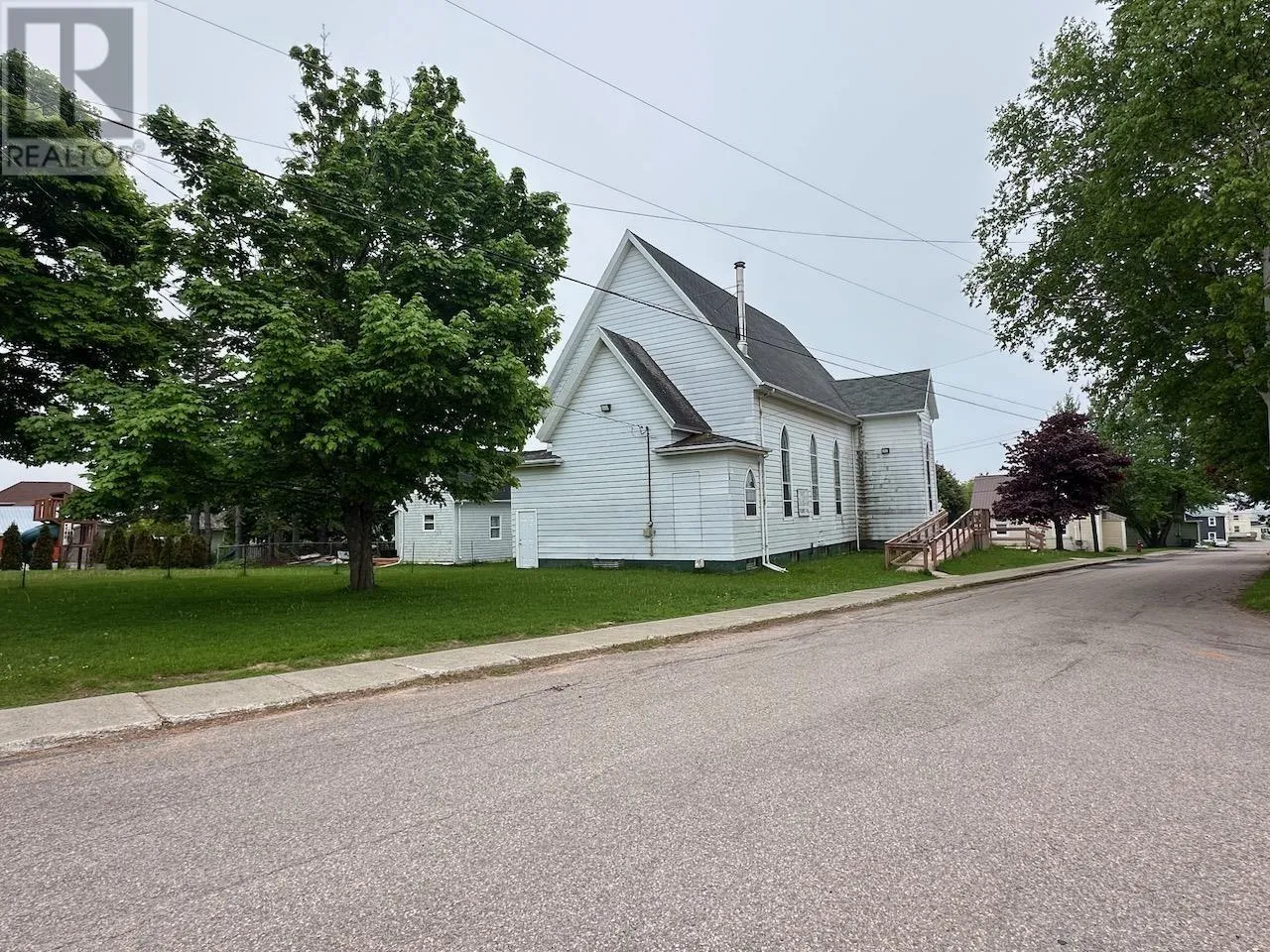 14 Hebrew Avenue, Souris, Prince Edward Island C0A 2B0