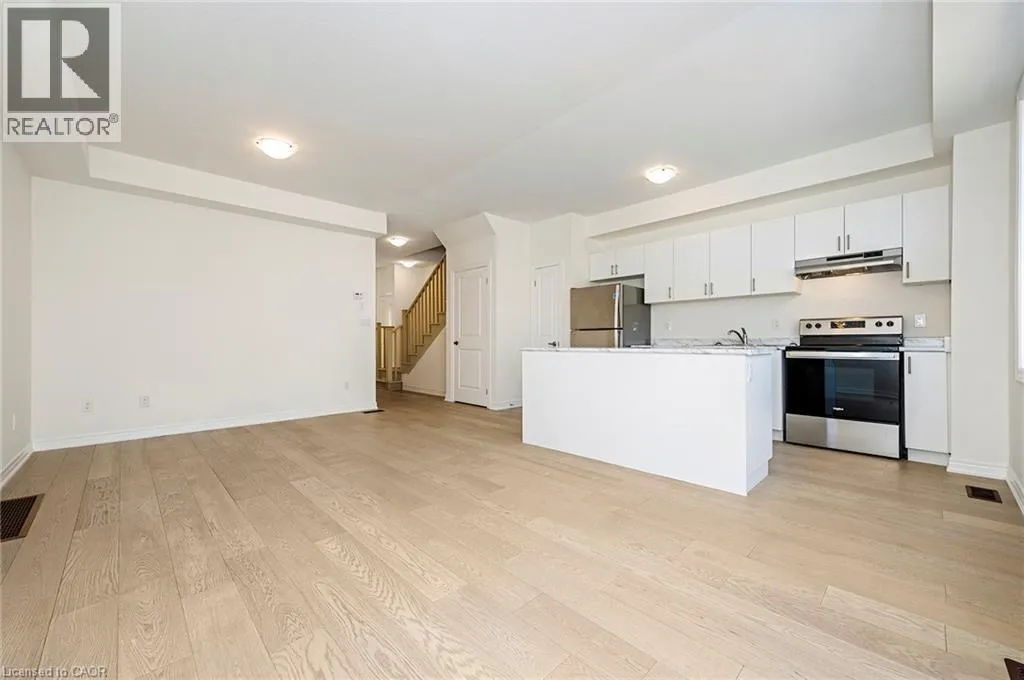 Row / Townhouse for rent: 14 Jellicoe Court, Hamilton, Ontario L9A 4T1