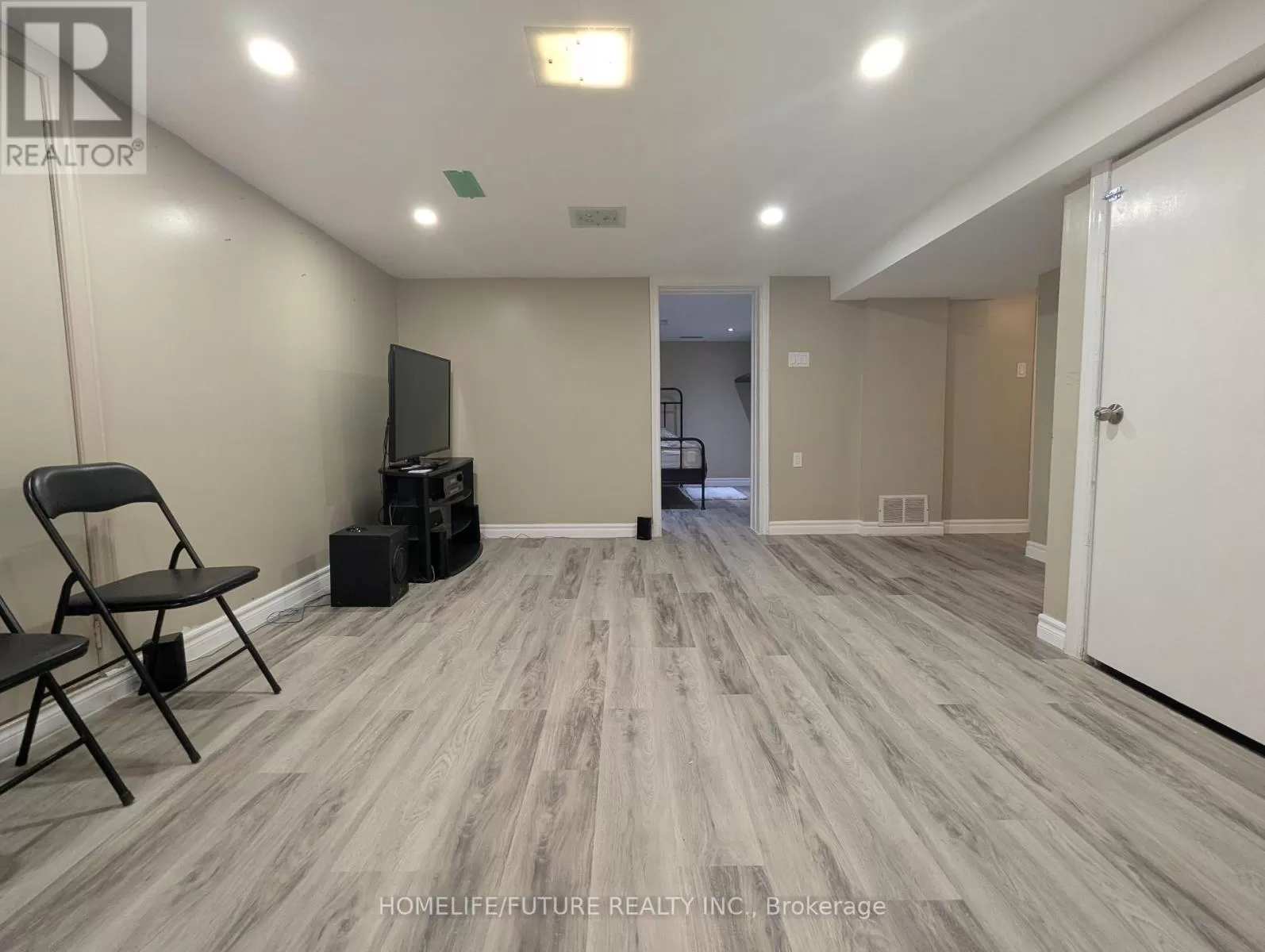 House for rent: 14 Lawndale Road, Toronto, Ontario M1M 3R6