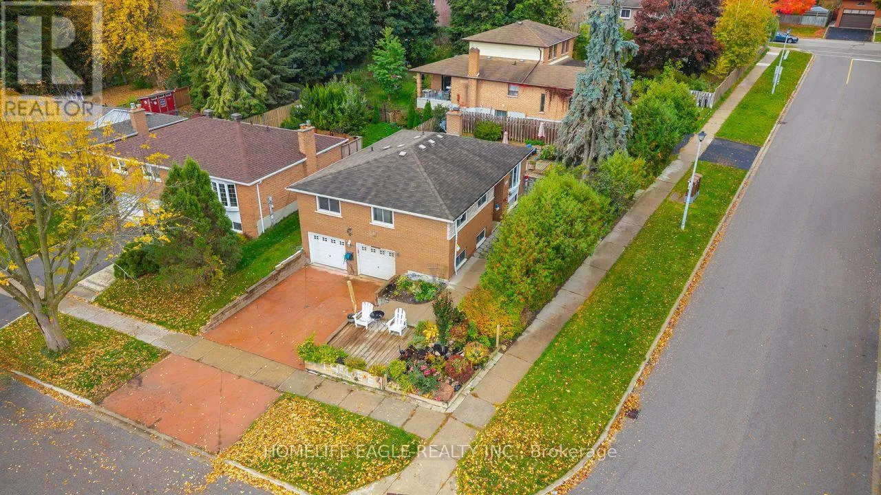 House for rent: 14 Lee Avenue, Bradford West Gwillimbury, Ontario L3Z 1A9