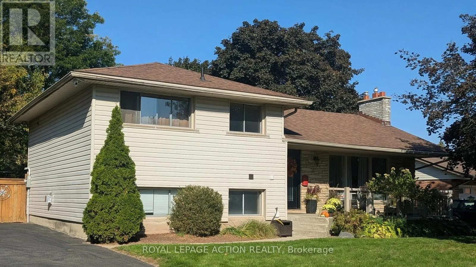 House for rent: 14 Meadow Road, Brantford, Ontario N3R 3L1