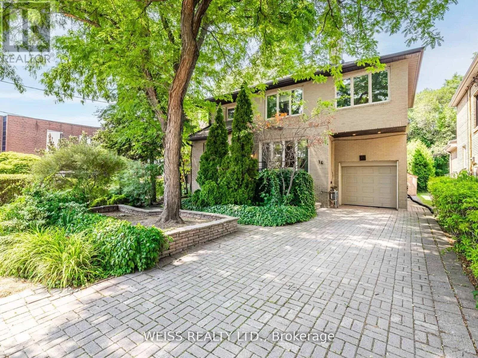 House for rent: 14 Northmount Avenue, Toronto, Ontario M3H 1N4