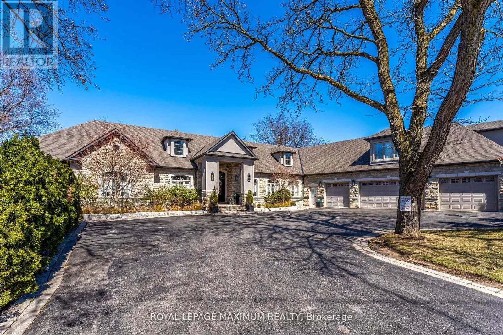 House for rent: 14 Pine Grove Road, Vaughan, Ontario L4L 2X1