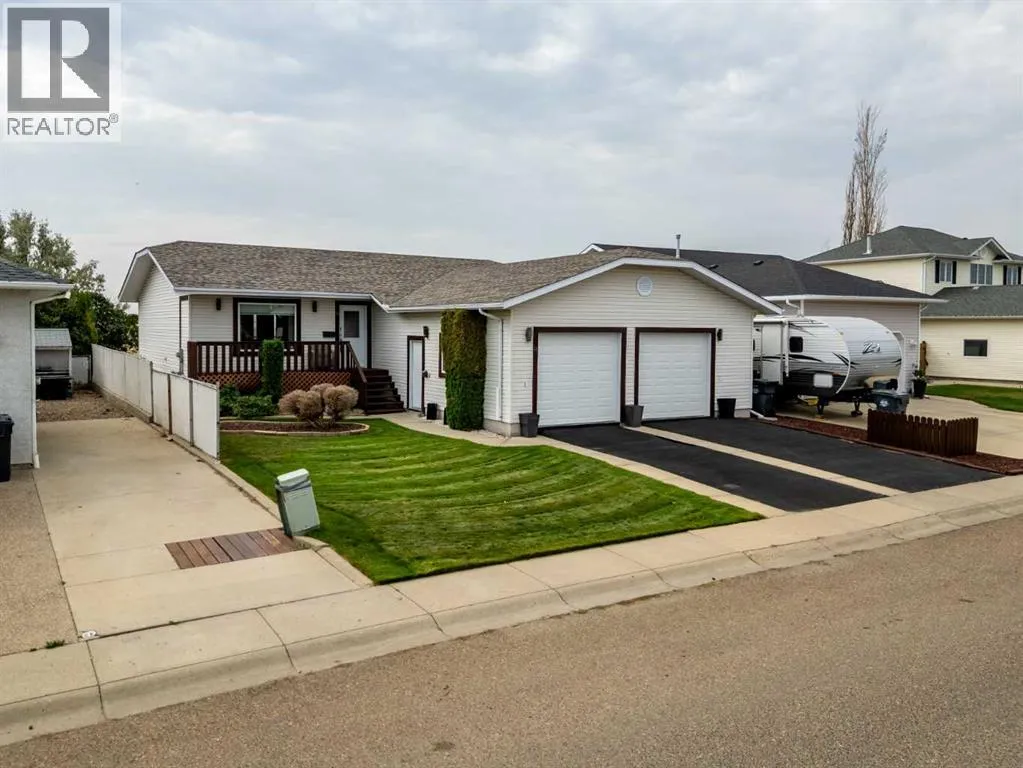 House for rent: 14 Redcliff Way Sw, Redcliff, Alberta T0J 2P0