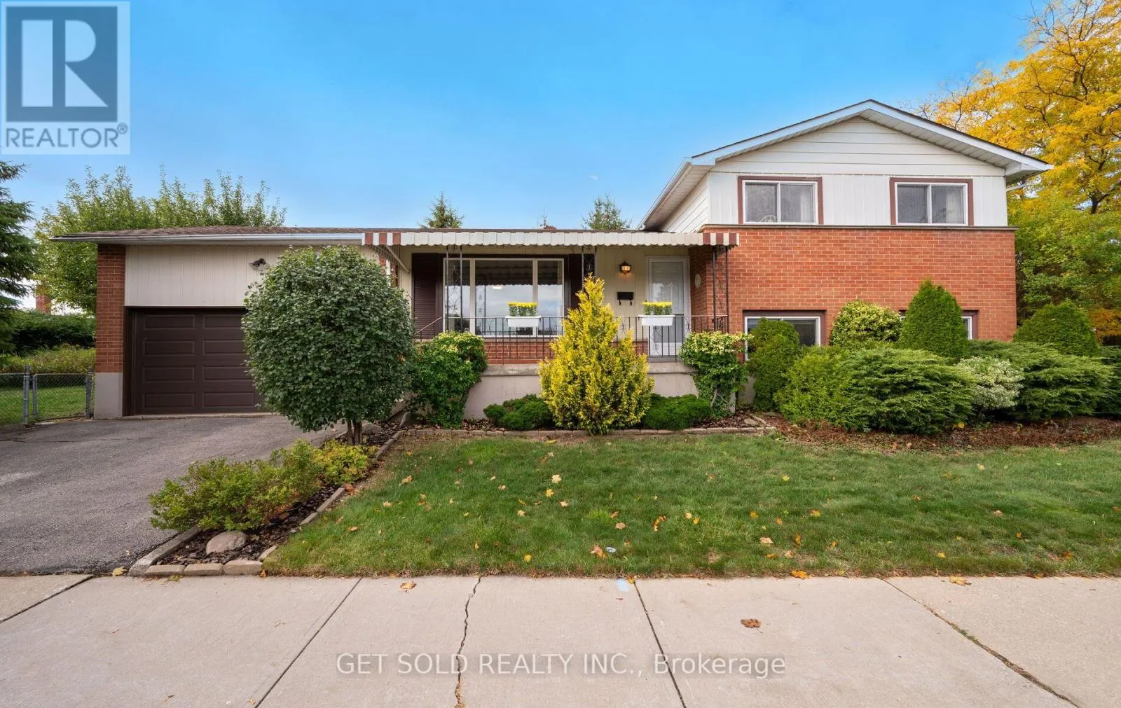 House for rent: 14 Turnvale Road, Toronto, Ontario M9V 1L7