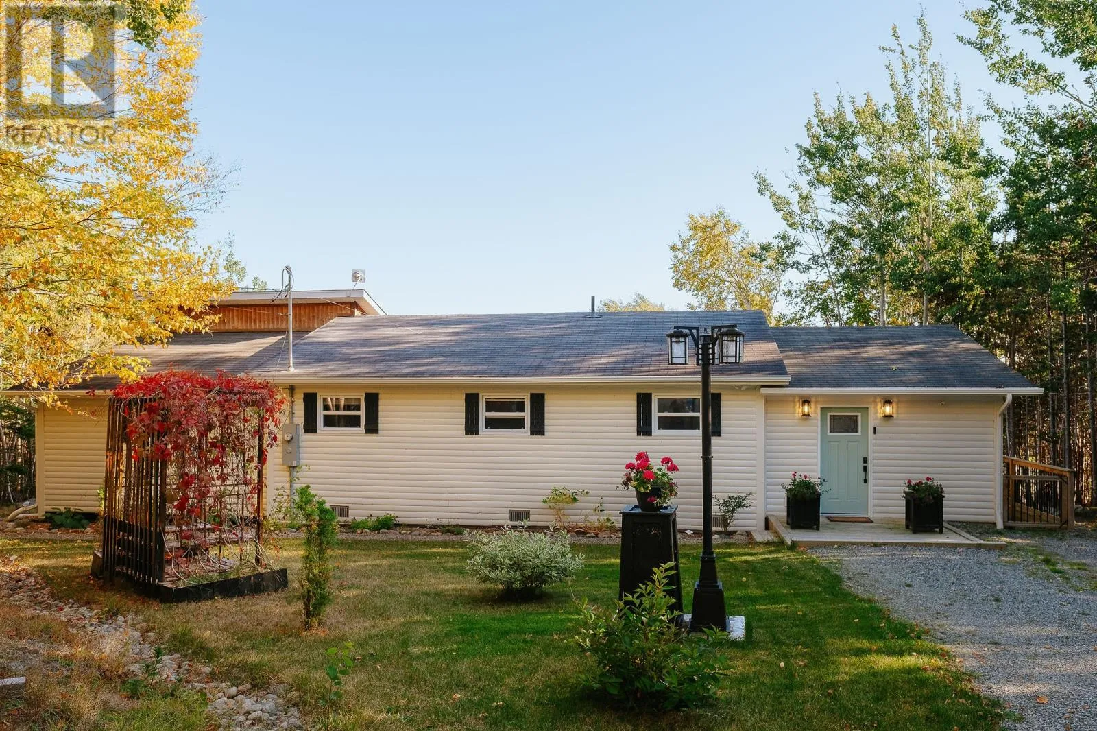 House for rent: 14 Tuxedo Road, Square Pond, Newfoundland & Labrador A0G 1C0