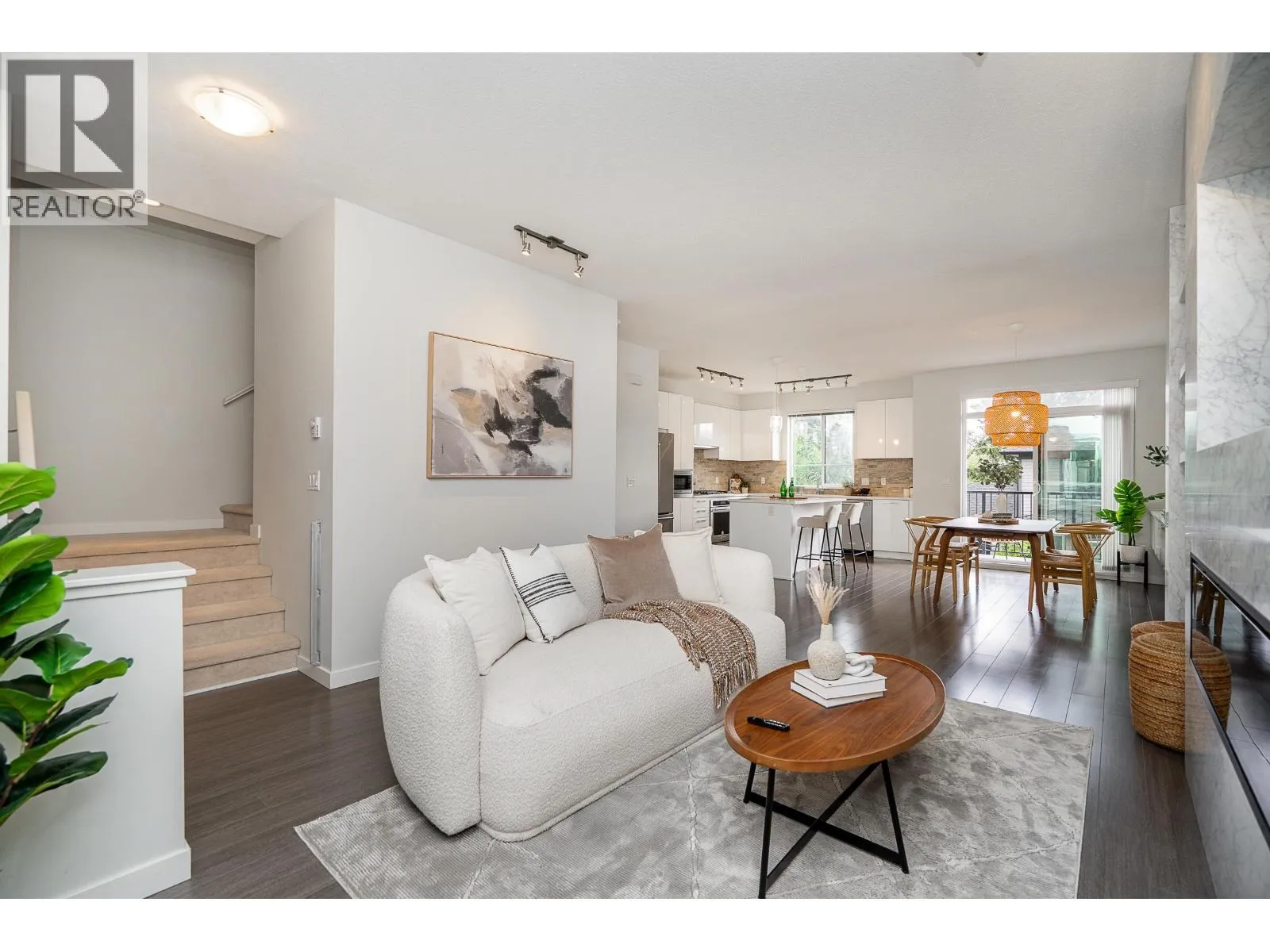 Row / Townhouse for rent: 140 3500 Burke Village Promenade, Coquitlam, British Columbia V3E 0N2