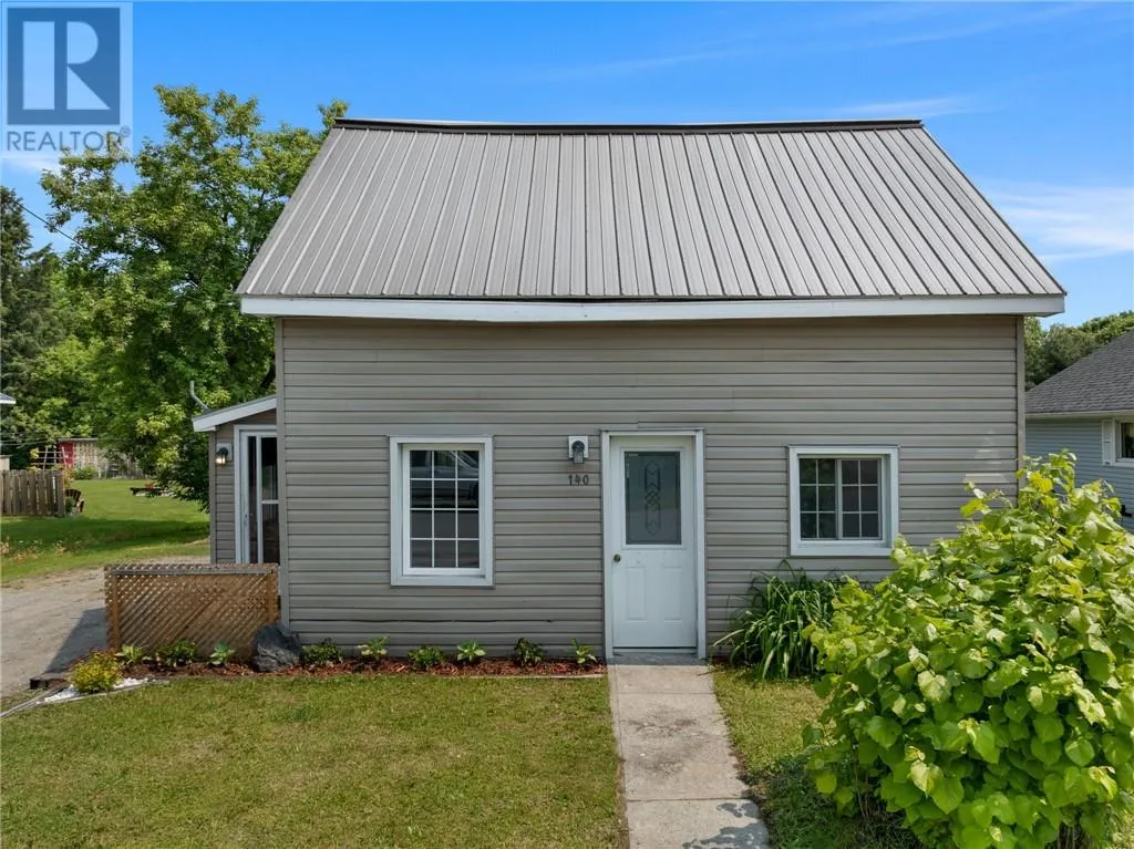 House for rent: 140 River Street, Massey, Ontario P0P 1P0