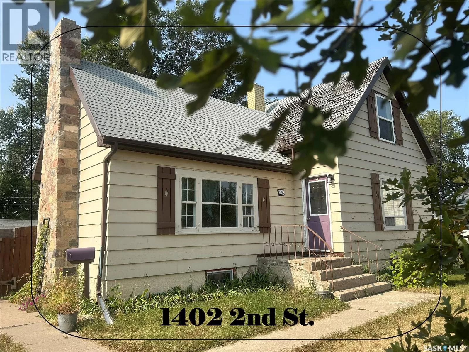 House for rent: 1402 2nd Street, Estevan, Saskatchewan S4A 0M6