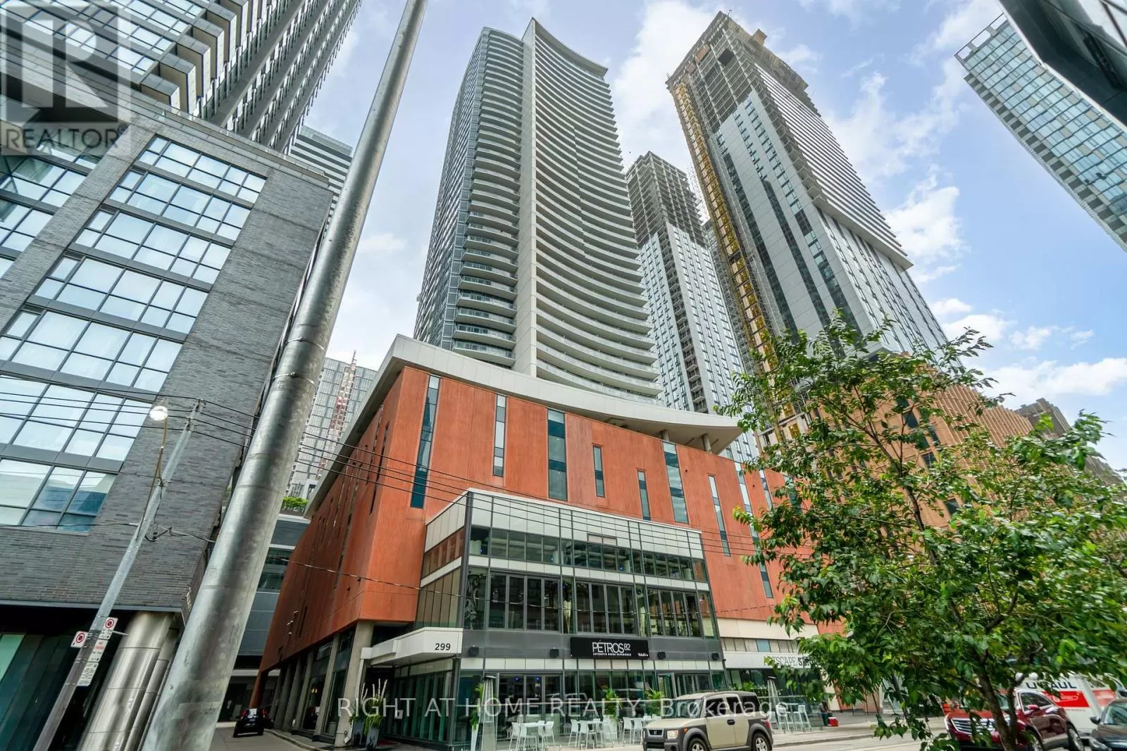 Apartment for rent: 1403 - 21 Widmer Street, Toronto, Ontario M5V 0B8