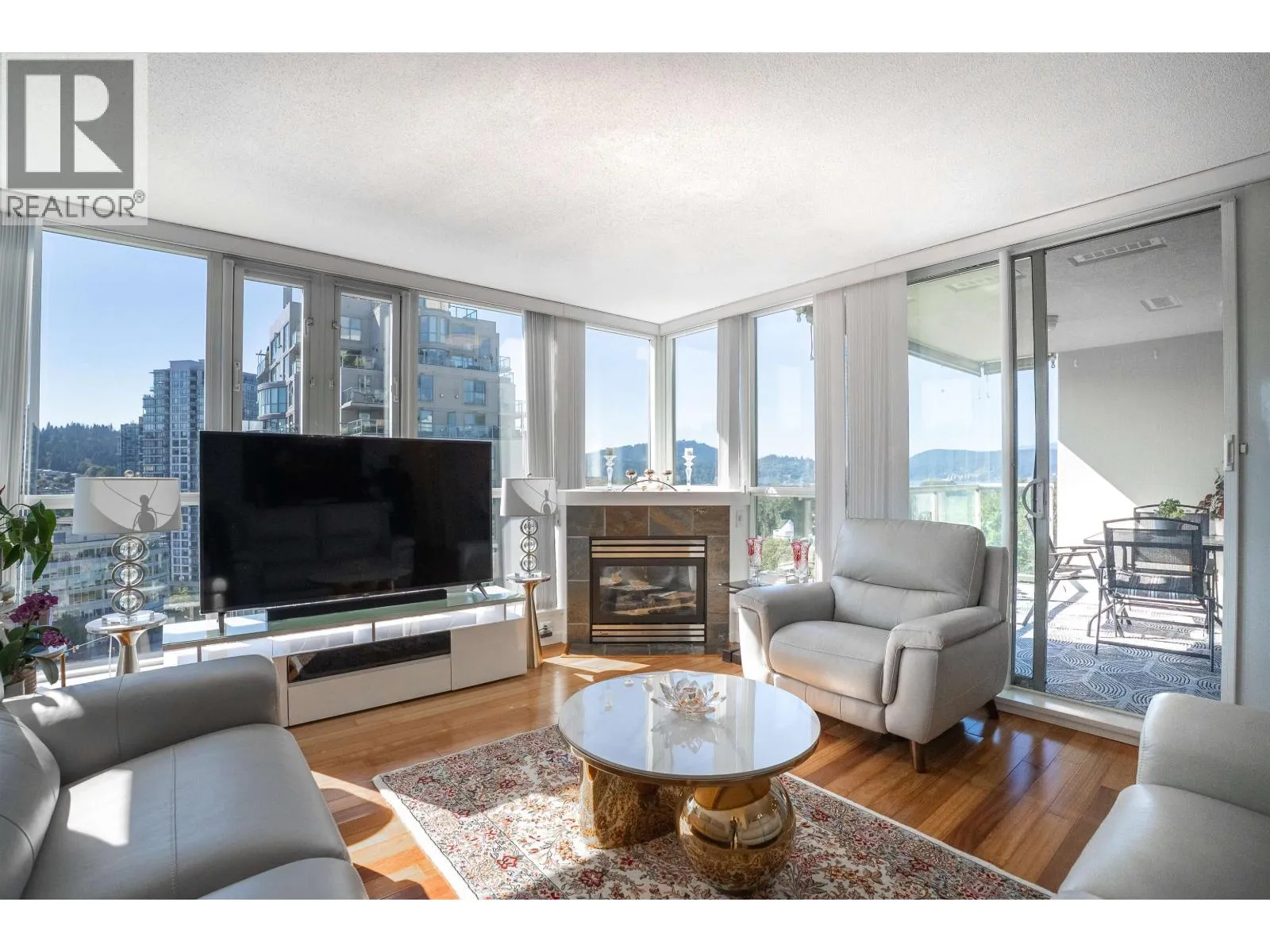 Apartment for rent: 1403 235 Guildford Way, Port Moody, British Columbia V3H 5L8